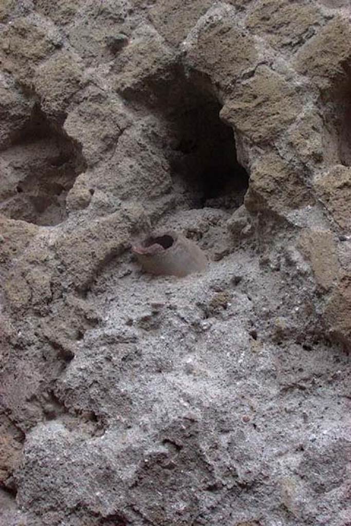 A close up of a rock
Description generated with very high confidence